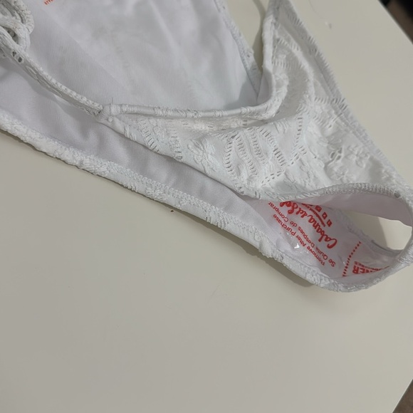 Cabana del Sol White Lace Crochet Tie Side Bikini Bottom - Large - Picture 3 of 3